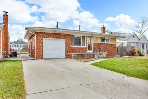 22438 Wildwood, Saint Clair Shores, MI 48081