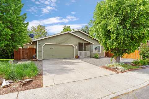 2379 Mountain Willow Drive, Bend, OR 97701