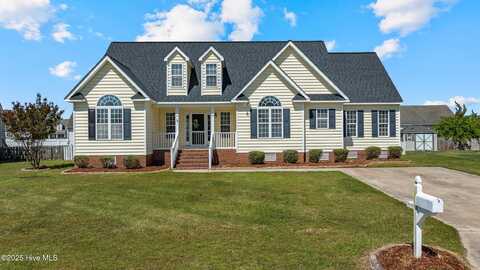 2712 Camille Drive, Winterville, NC 28590