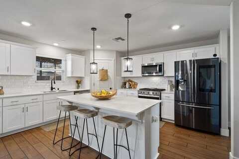 1618 Ryegrass WAY, LOS BANOS, CA 93635