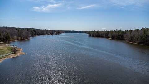73 Spur Road, Dover, NH 03820