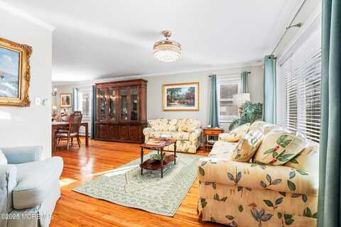 123 Stockton Avenue, Ocean Grove, NJ 07756