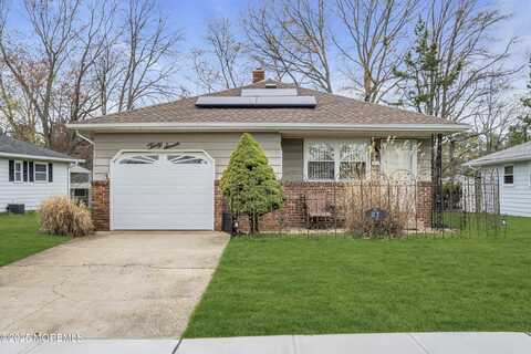 37 Scarborough Place, Toms River, NJ 08757