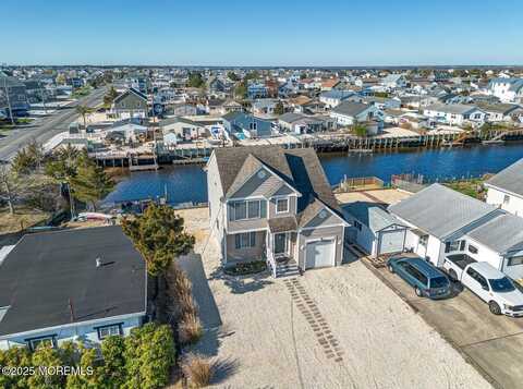 3 Cranbury Lake Drive, Little Egg Harbor, NJ 08087