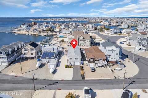 18 6th Terrace, Ortley Beach, NJ 08751