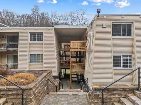 422 Fox Run Lane, Carmel, NY 10512
