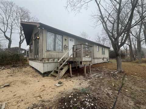 409 Bay Avenue, Patchogue, NY 11772