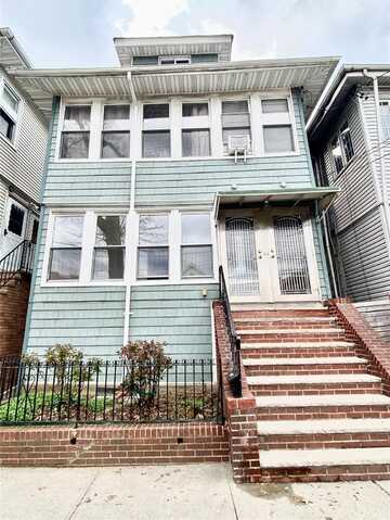 7-14 College Point Blvd, College Point, NY 11356