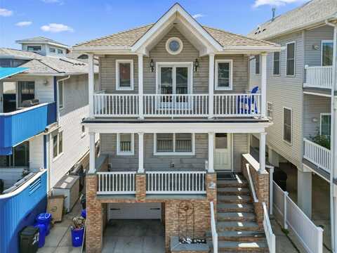 18 Illinois Avenue, Long Beach, NY 11561
