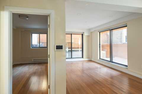 402 West 50th Street, New York (Manhattan), NY 10019