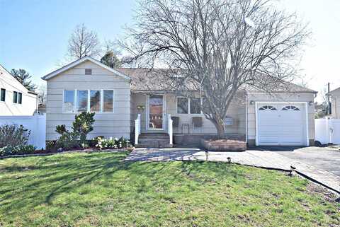 6 Gary Road, Syosset, NY 11791