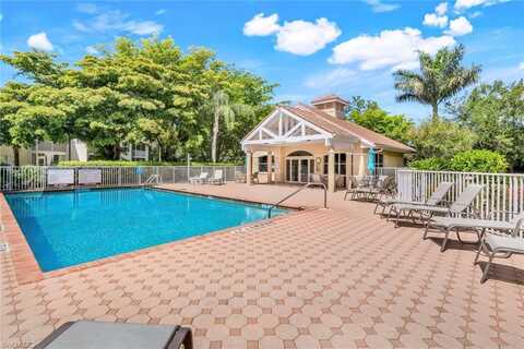 28600 Carriage Home, BONITA SPRINGS, FL 34134