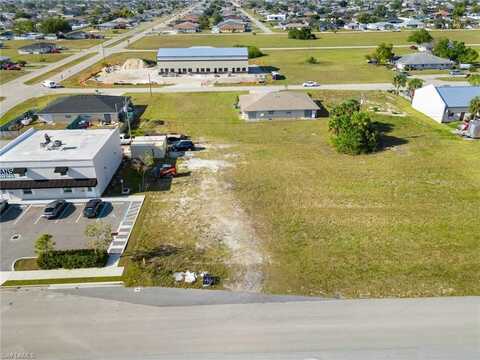 813 NE 7th, CAPE CORAL, FL 33909
