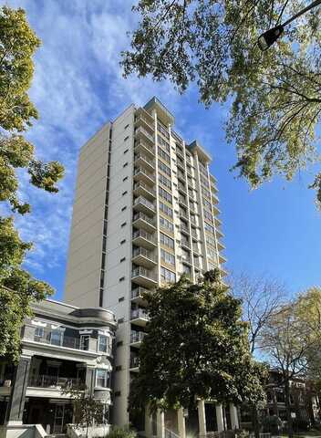 5471 S Hyde Park Boulevard, Chicago, IL 60615