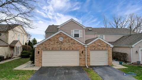 58 King Drive, Streamwood, IL 60107