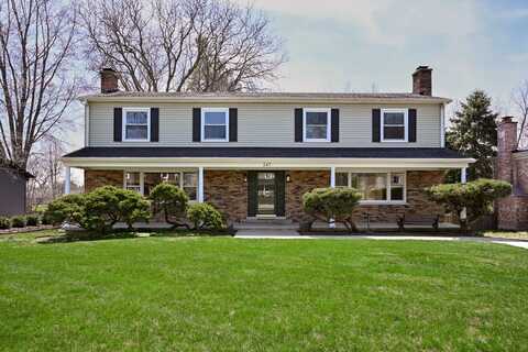 22w247 Glen Valley Drive, Glen Ellyn, IL 60137