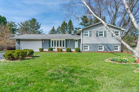 4912 Daniel Drive, Crystal Lake, IL 60014