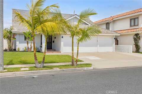 4817 Hazelnut Avenue, Seal Beach, CA 90740