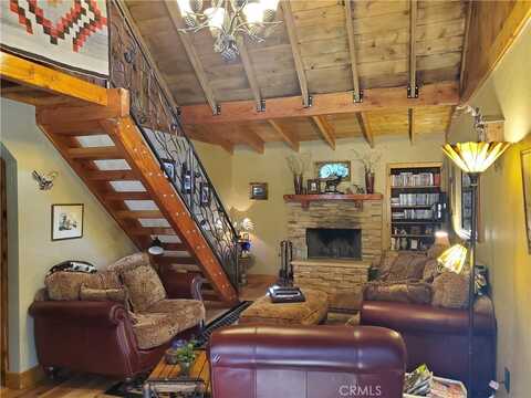 33429 Robin Drive, Green Valley Lake, CA 92341