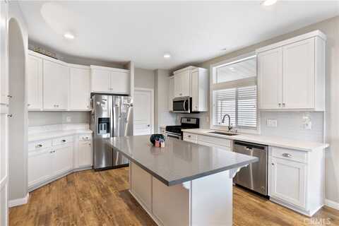 1194 Cambridge, Corona, CA 92882