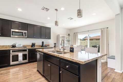 341 Campolina Court, Fallbrook, CA 92028