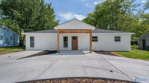 6116 Pisgah Drive NW, Huntsville, AL 35810