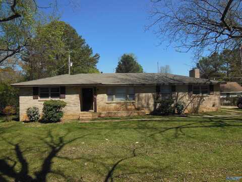 528 Harolds Drive NW, Huntsville, AL 35806