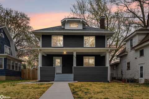 518 Summer Street, Burlington, IA 52601