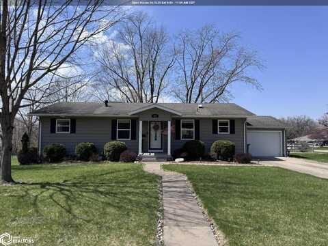 906 S 8Th Street, Fairfield, IA 52556