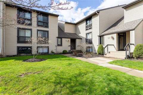 6270 Greenwood Parkway, Northfield, OH 44067