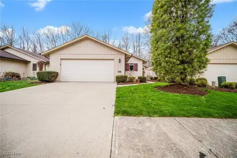 11150 Blodgett Creek Trail, Strongsville, OH 44149