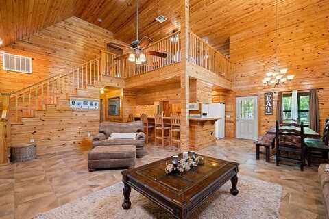 517 County Line Rd, Kennard, TX 75847
