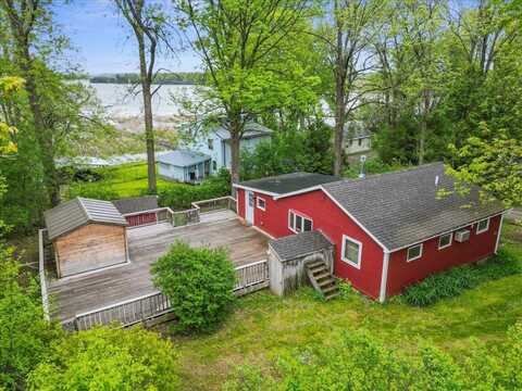 9 Marsh Lane, Colchester, VT 05446