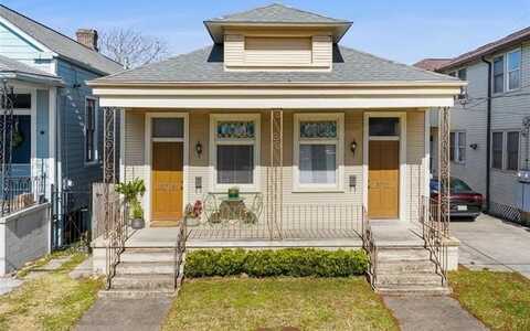 3717 IBERVILLE Street, New Orleans, LA 70119