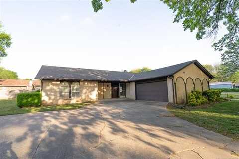 8002 S Birch Avenue, Broken Arrow, OK 74011