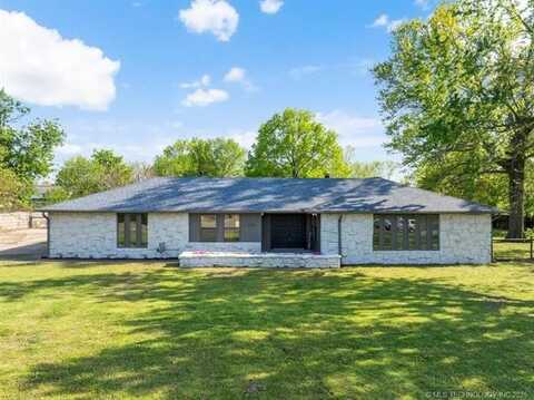 19722 E 41st Street S, Broken Arrow, OK 74014