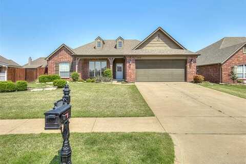 1604 W Birmingham Street, Broken Arrow, OK 74011