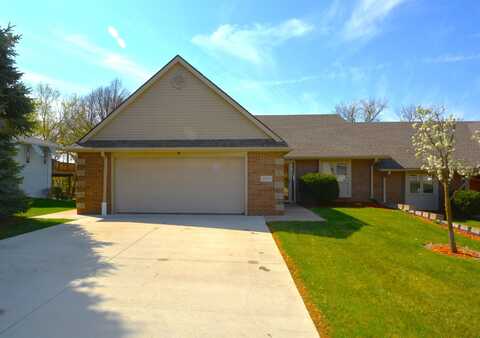 204 W 33rd St, Sioux City, IA 51104
