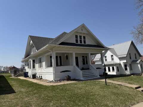 418 Madison St, Remsen, IA 51050