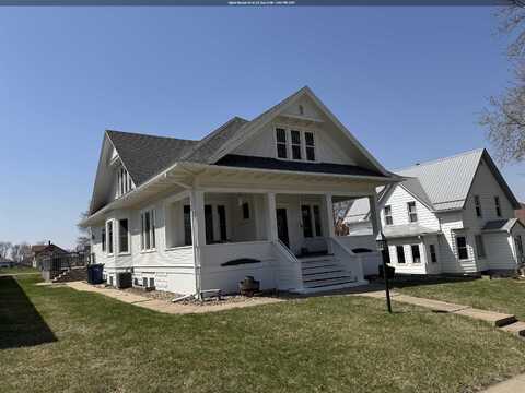 418 Madison St, Remsen, IA 51050
