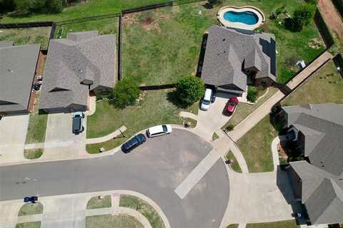 3520 Sardis Way, Yukon, OK 73099