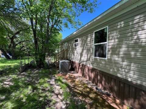822 Pawnee Trail, Granbury, TX 76048