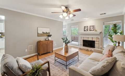 913 Silverstone Drive, Lewisville, TX 75067