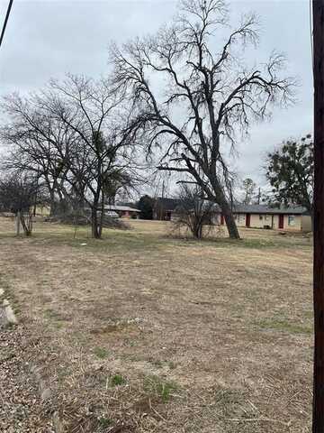 1419 Avenue J, Brownwood, TX 76801