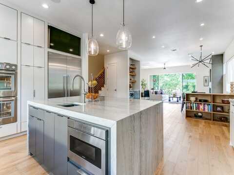 220 Northwood Drive, Flower Mound, TX 75022