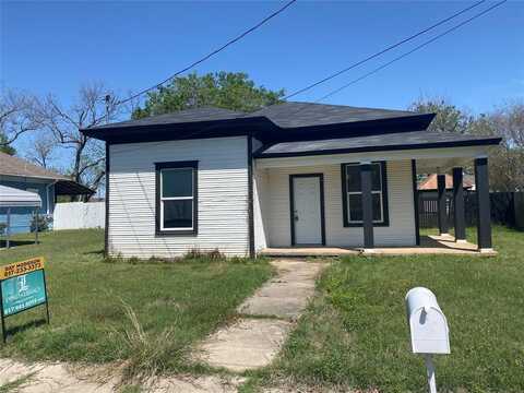 113 Throckmorton, Weatherford, TX 76086