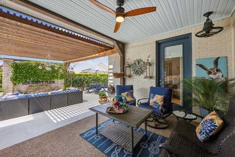 1318 Amsterdam Court, Granbury, TX 76048