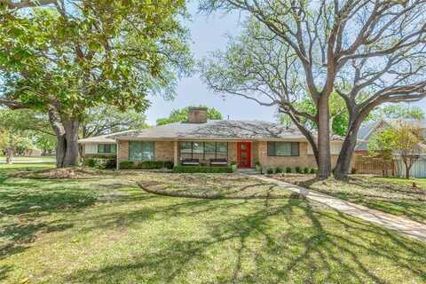 13852 Sprucewood Drive, Dallas, TX 75240