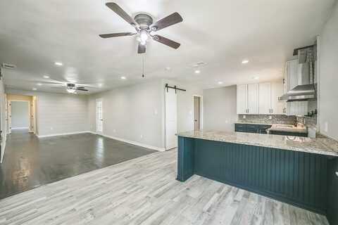 150 Cherry Lane, Van, TX 75790
