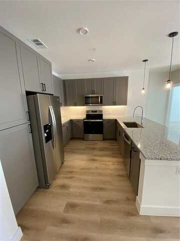 7201 W Stacy Road, McKinney, TX 75070